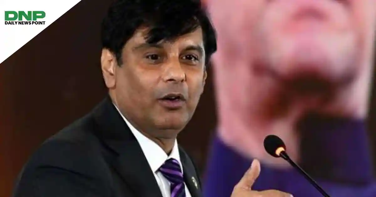 اب ارشد کے انصاف کی جنگ بھی ہمیں اکیلا لڑنا پڑرہی ہے سوشل میڈیا پر بہت لوگ آواز اٹھاتے ہیں لیکن آخر میں خاندان کو ہی سب کچھ اکیلے کرنا پڑتا ہے