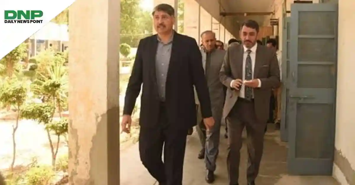ایڈیشنل کمشنر کوآرڈینیشن ساہیوال نے بورڈ آف انٹرمیڈیٹ اینڈ سیکنڈری ایجوکیشن کا دورہ کیا